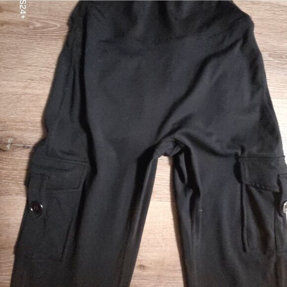 Elegant Black Flare Pants for Women - Picture 7 of 10